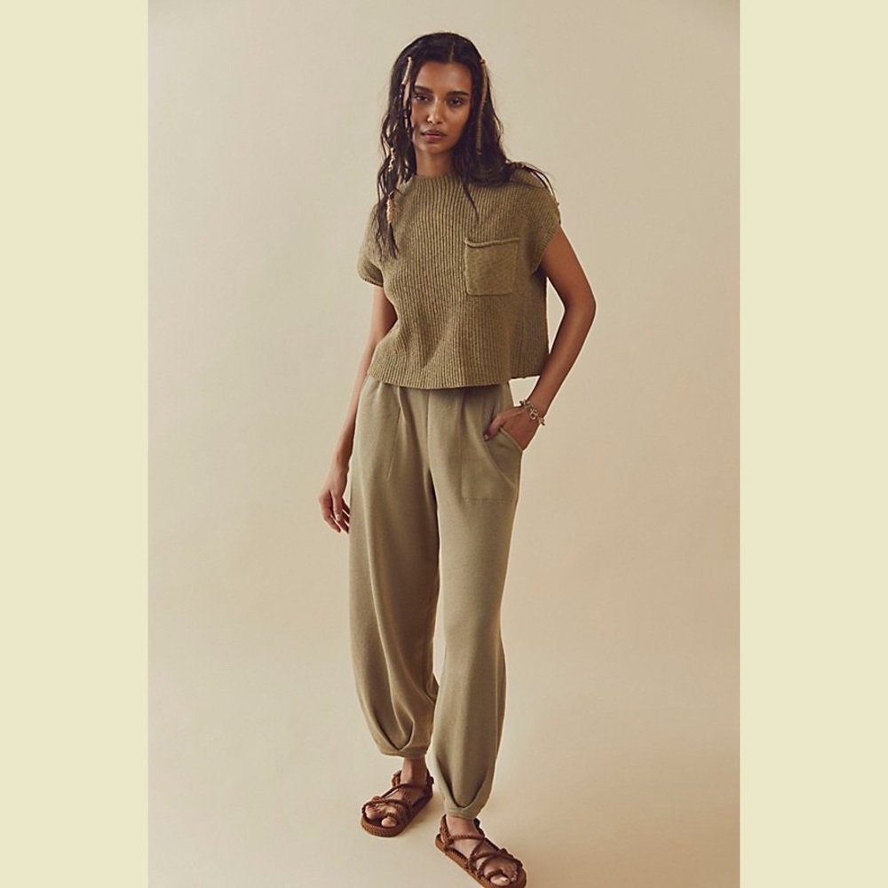 ISO FREE PEOPLE FREYA SWEATER SET - in curly willow combo